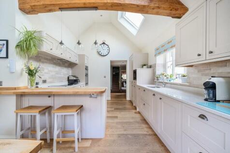 kitchen .jpg