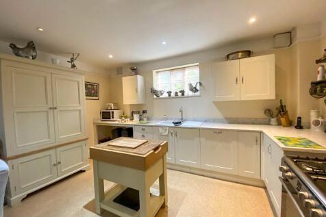Kitchen 1.JPG