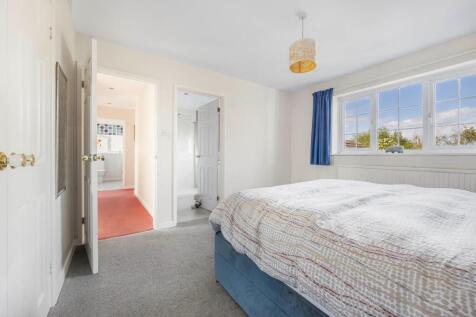 Bedroom .JPG