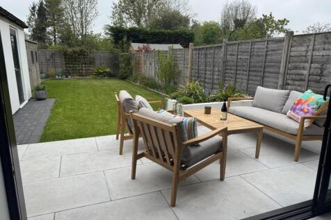 V pic garden view 3.jpg