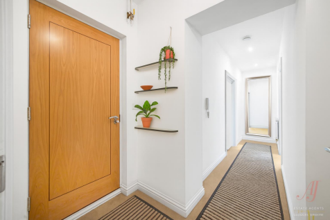 hallway.png