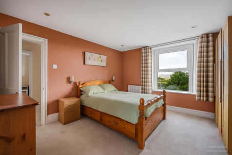 bed 1 other angle.png