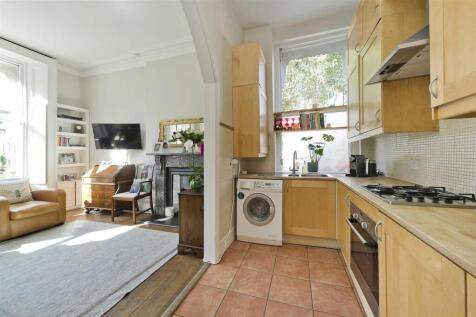 rgf&#64;61 elgin cres-6444.jpg