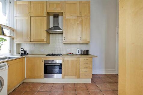 rgf&#64;61 elgin cres-6439.jpg