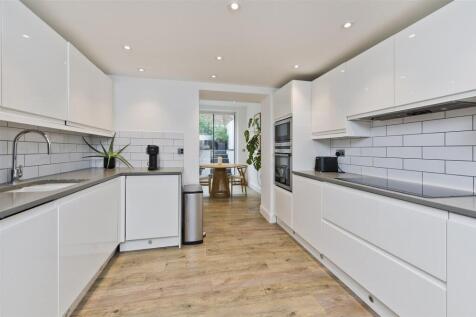 121a westbourne pk rd-0004.jpg