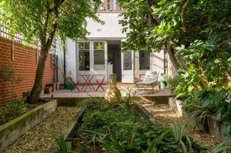 Property Image 4
