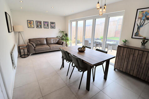 Kitchen / Diner / Family Room