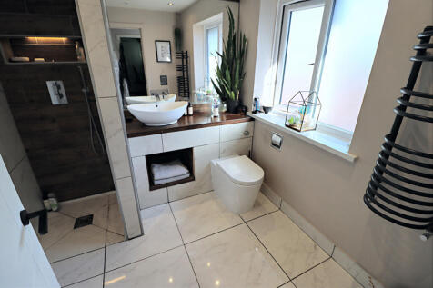 Family Shower Room