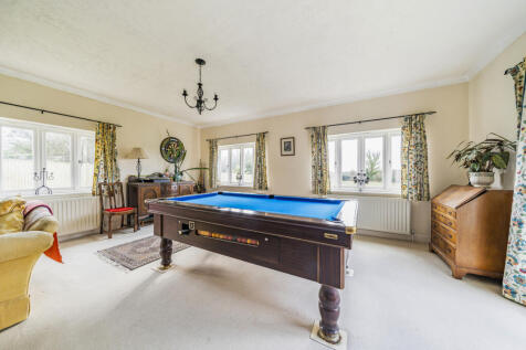 Living Room / Living / Dining Room