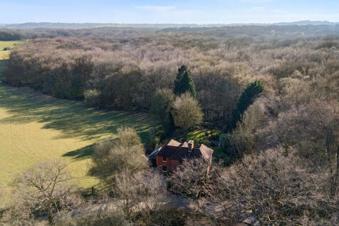 Character family home set in a semi -rural position in an area of natural beauty on the outskirts of High Halden