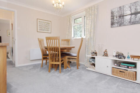 Sitting/Dining Room