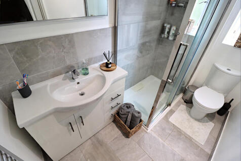 Family Shower Room