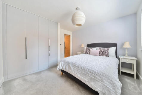 Bedroom 2 with built in wardrobes