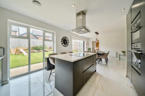 Kitchen / Diner / Family Room