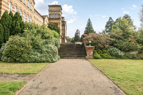 Exterior of the building and communal grounds