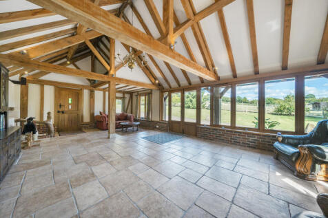 Garden / Games / Living / Dining Room