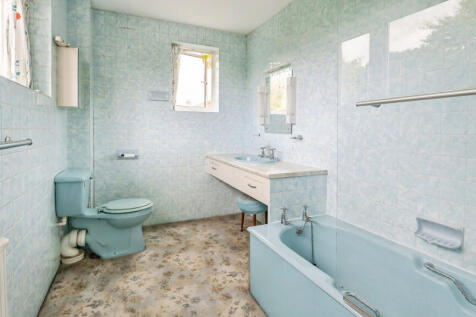 Master En-Suite