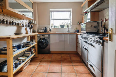 Kitchen / Breakfast Room