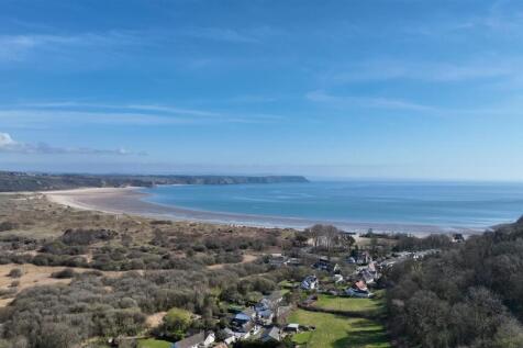 Sequence 01.00_09_38_04.Still015.jpg