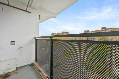 RCAR- warmham house- balcony 3 (1).JPG