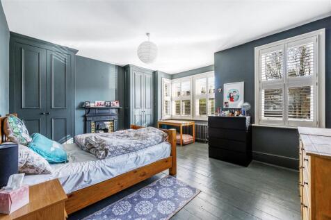 23 Birkbeck Grove-10.jpg