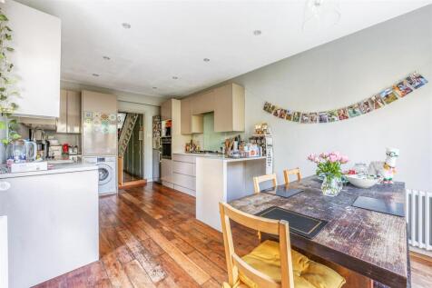 23 Birkbeck Grove-6.jpg