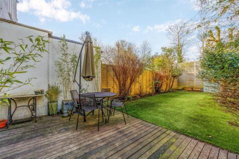 23 Birkbeck Grove-7.jpg