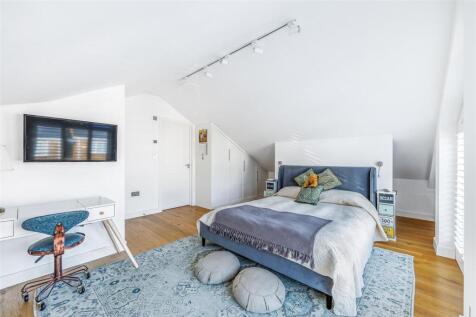 3 Stoneview Close-8.jpg