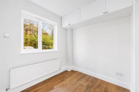 2 Ardross Court-7.jpg