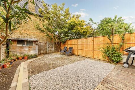 GFF, 4 Grasmere Avenue-7.jpg