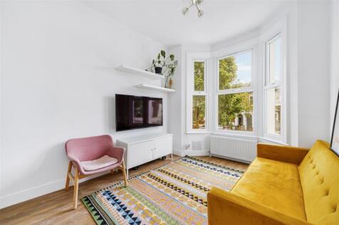 48B Shakespeare Rd-3.jpg