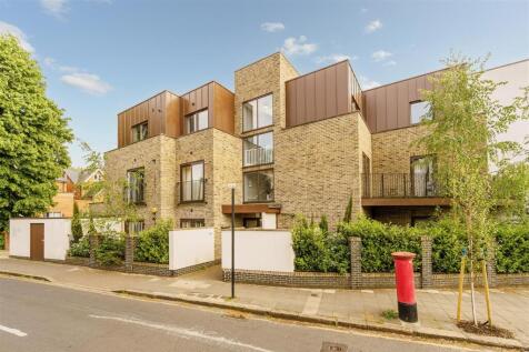 Flat 1 - 145 Avenue Road-2.jpg