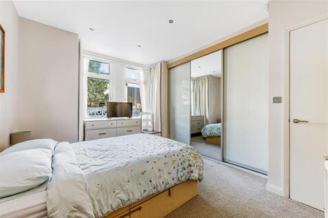 Flat 1 - 31 Birkbeck Grove-12.jpg