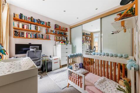 Flat 1 - 31 Birkbeck Grove-13.jpg