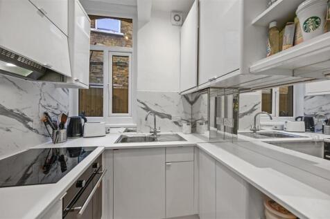 Newton Avenue - Kitchen (4).JPG