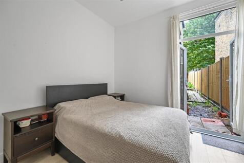 Newton Avenue - Bedroom 1 A (4).JPG