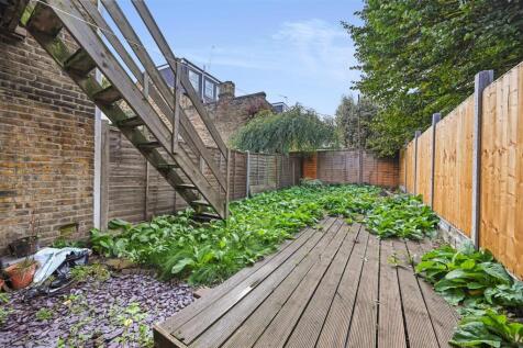 Newton Avenue - Garden (4).JPG