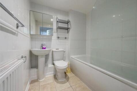 Bathroom.jpg