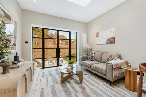 7 Woodgrange Avenue Flat 2 (1).jpg