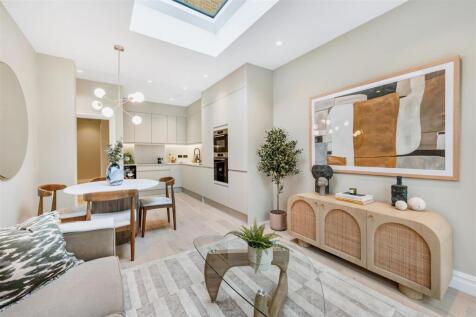 7 Woodgrange Avenue Flat 2 (5).jpg