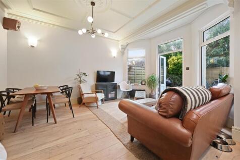 AR- Denehurst Gardens11.JPG