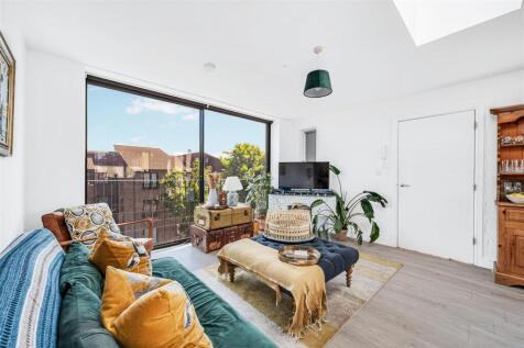 Flat 3 - 1a Spencer Road-3.jpg