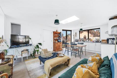Flat 3 - 1a Spencer Road-4.jpg