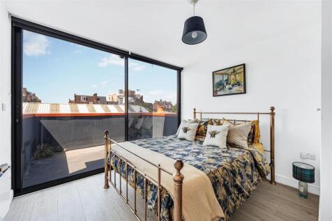 Flat 3 - 1a Spencer Road-7.jpg