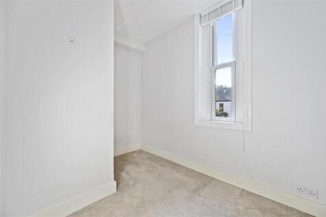 Aston Rowe - Cumberland Road4.JPG