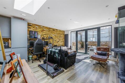 21 York Road-2.jpg