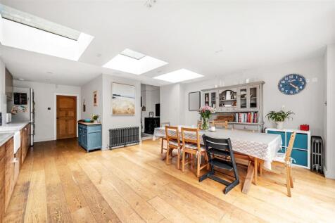 14 Grasmere Avenue-7.jpg