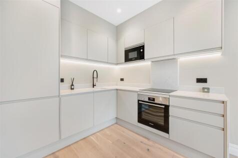 7 Woodgrange Avenue Flat 4 (4).jpg