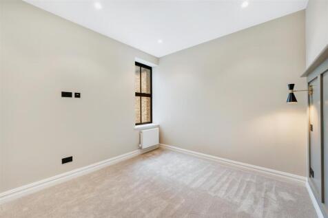 7 Woodgrange Avenue Flat 4 (8).jpg