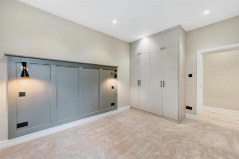 7 Woodgrange Avenue Flat 4 (9).jpg